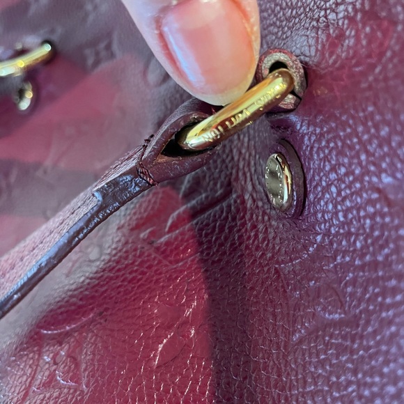 Authentic Loius Vuitton Lumineuse  Empriente Leather in Aurore color. - Picture 12 of 16